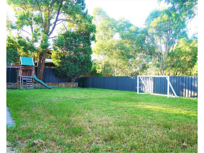 74 Aberdeen Road, St Andrews NSW 2566