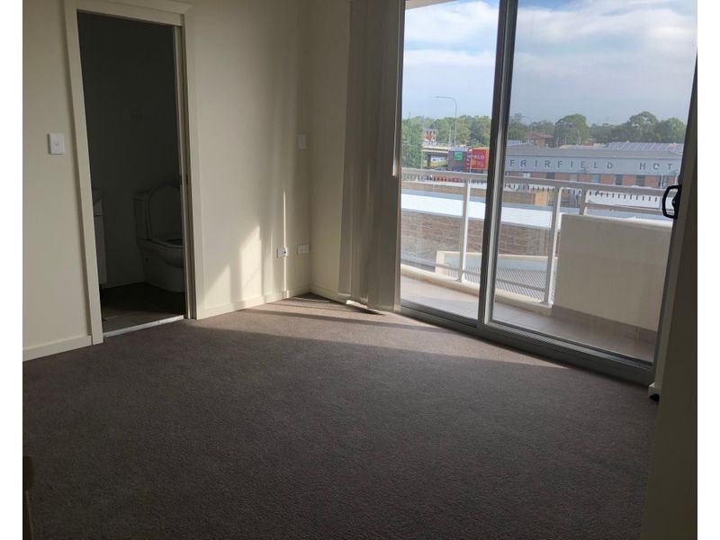 17/21 The Crescent, Fairfield NSW 2165