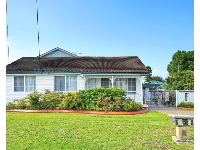 25 Cambewarra Road, Fairfield West NSW 2165