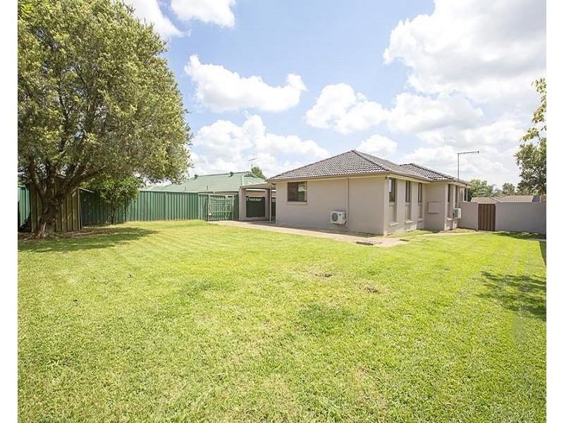 106 St Clair  Avenue, St Clair NSW 2759