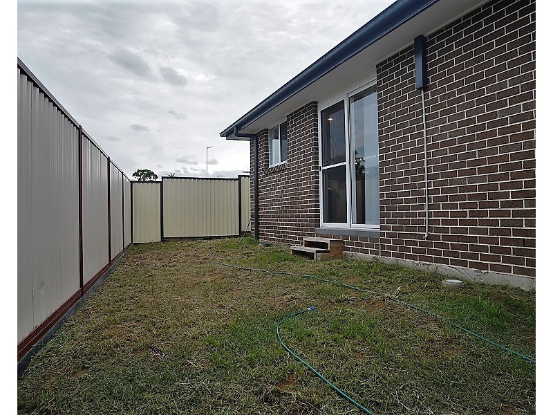 10a Hay Close, St Clair NSW 2759