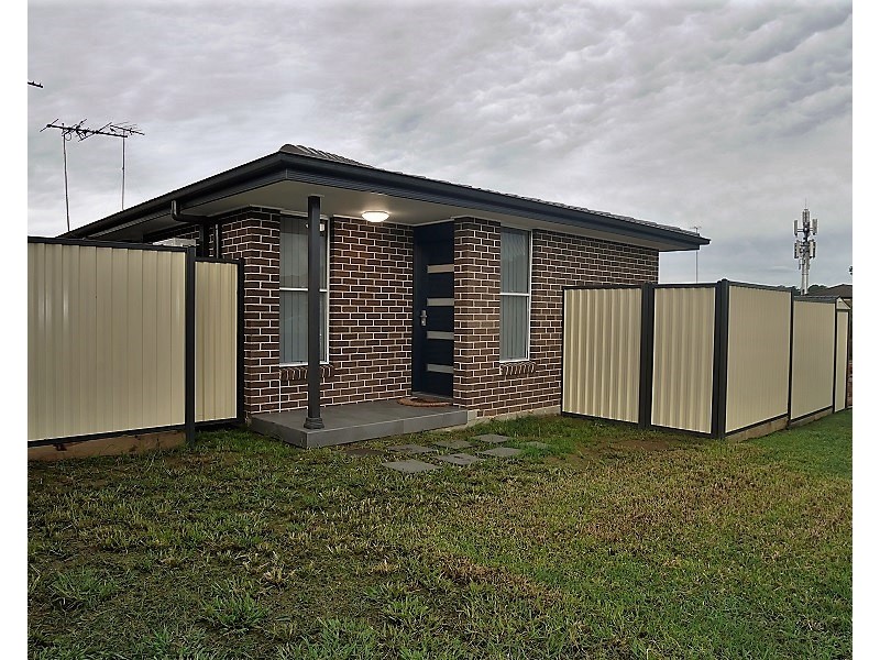 10a Hay Close, St Clair NSW 2759