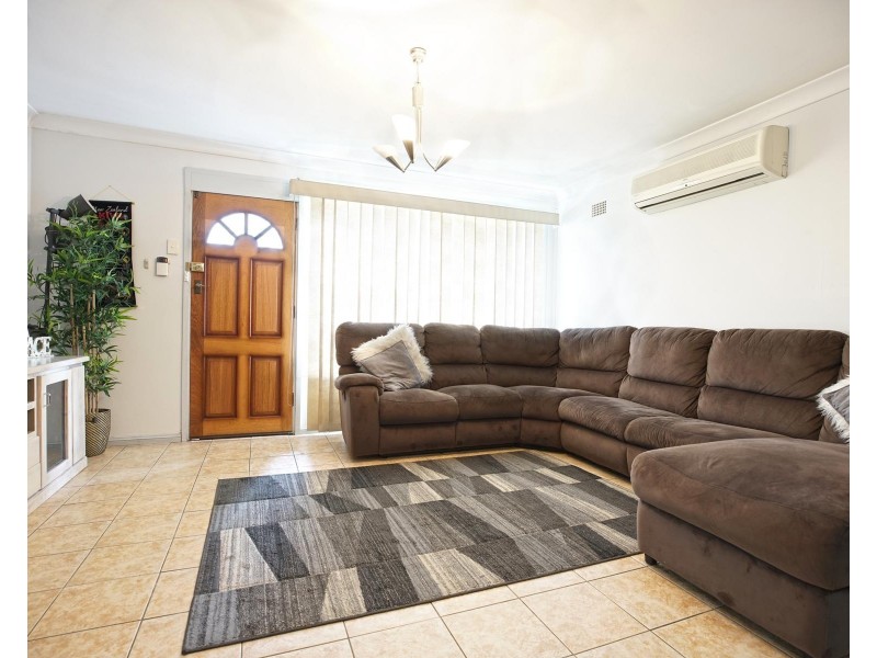 31 Bungulla Street, Sadleir NSW 2168