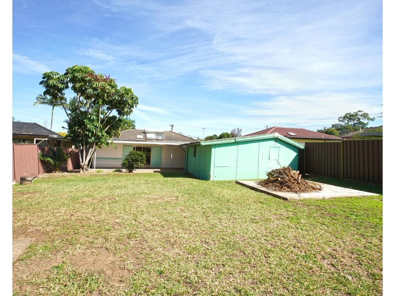 6 Dadswell Place, Mount Pritchard NSW 2170