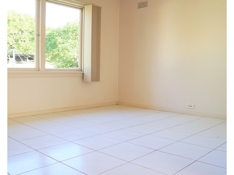 12 Chamberlain Drive, Smithfield NSW 2164