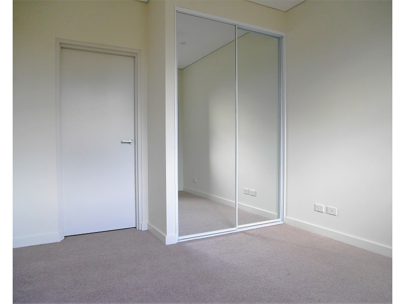 1/67 Newleaf Parade, Bonnyrigg NSW 2177