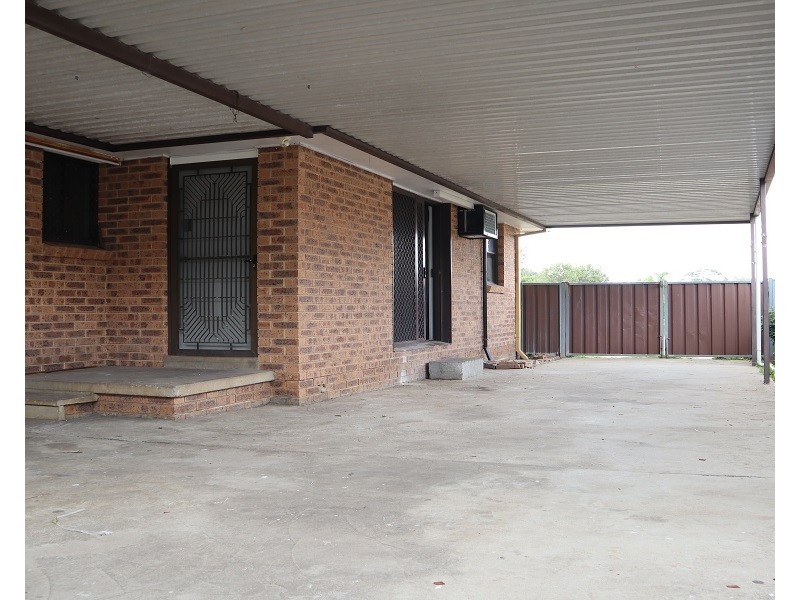 46 Caulfield Road, St Johns Park NSW 2176