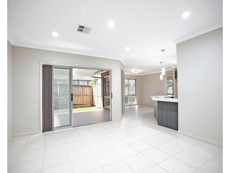19 Buckingham Loop, Oran Park NSW 2570