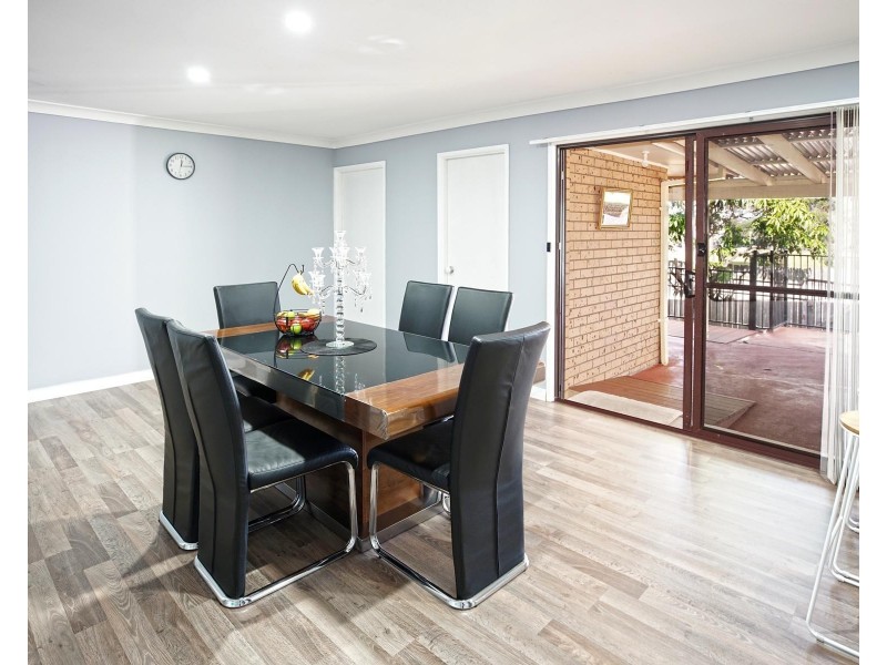 27 Natalie Crescent, Fairfield West NSW 2165