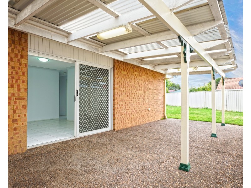 67 Melbourne Road, St Johns Park NSW 2176