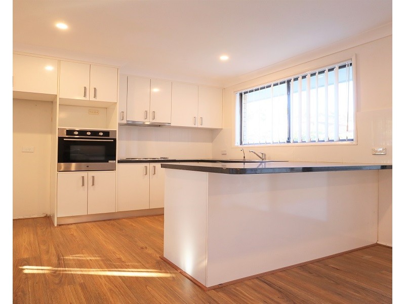 18 Corio Street, Prairiewood NSW 2176