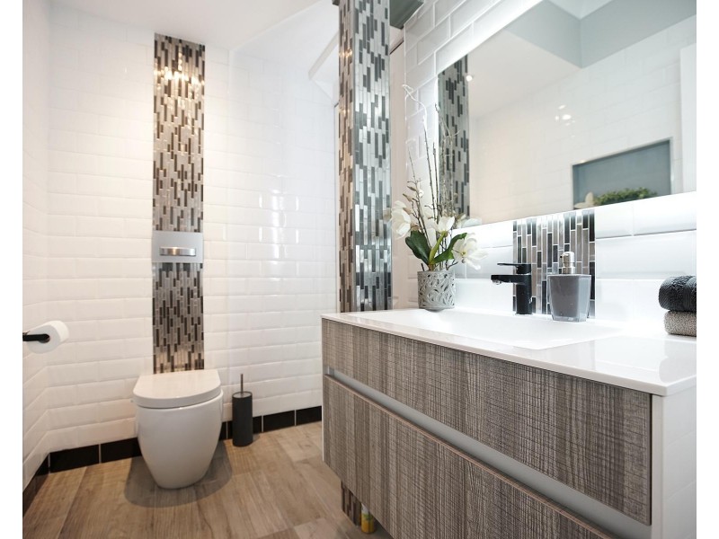 4 Badger Place, Green Valley NSW 2168