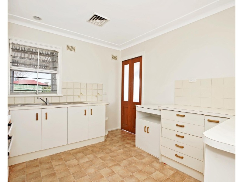 5 Crayford Crescent, Mount Pritchard NSW 2170