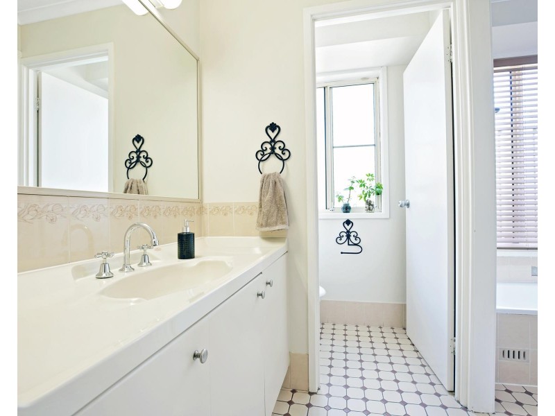 4 Crayford Crescent, Mount Pritchard NSW 2170