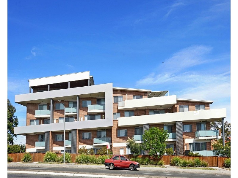 2 Kurrajong Road, Casula NSW 2170