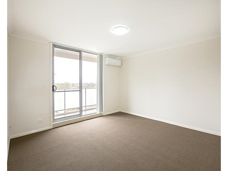 15/2 Kurrajong Road, Casula NSW 2170