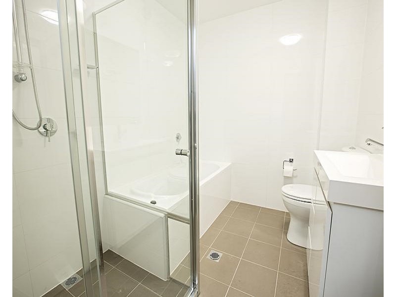 15/2 Kurrajong Road, Casula NSW 2170