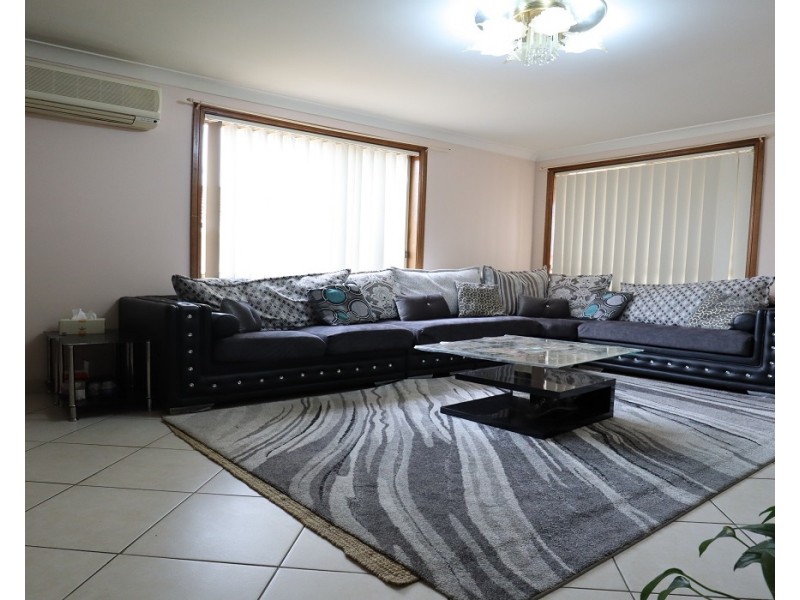 58B Seaeagle Crescent, Green Valley NSW 2168