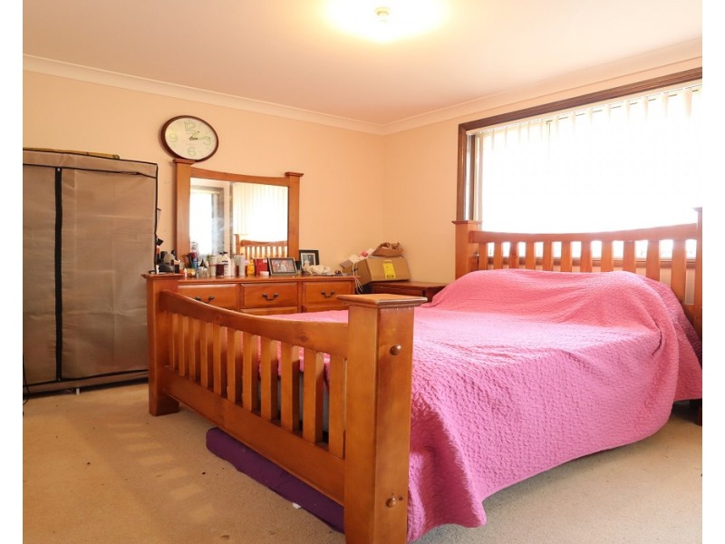 58B Seaeagle Crescent, Green Valley NSW 2168