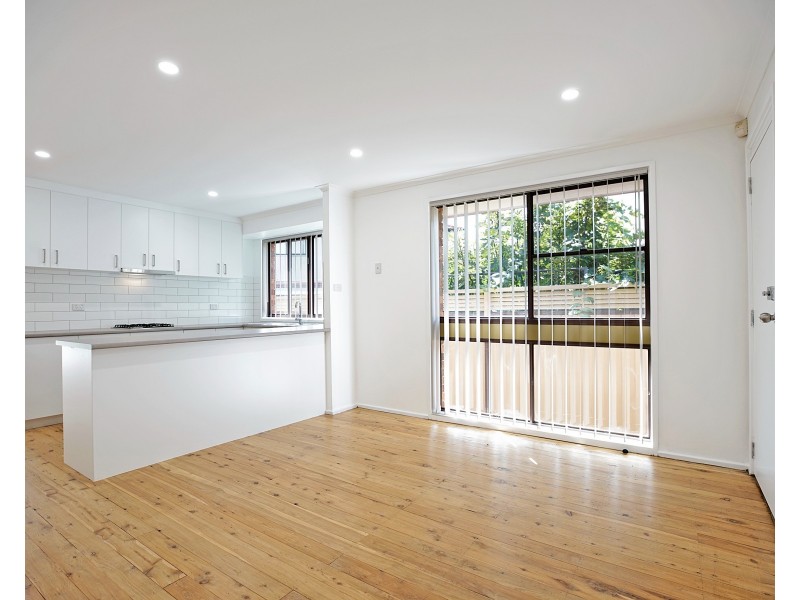 25 Apache Road, Bossley Park NSW 2176