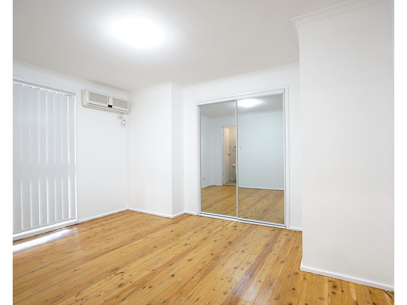 25 Apache Road, Bossley Park NSW 2176