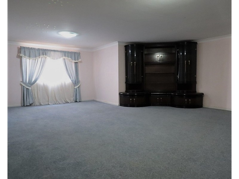 19a Hanwood Place, Edensor Park NSW 2176
