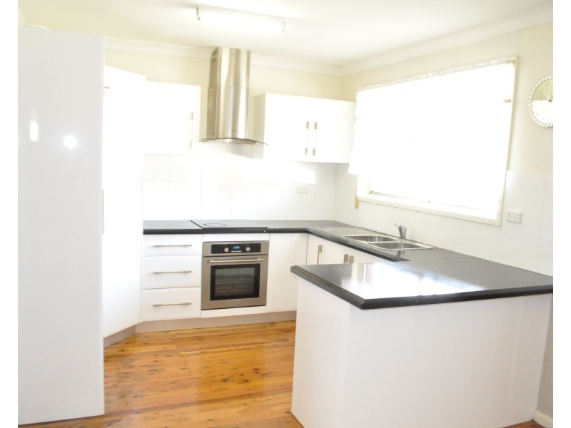 54 Palmerston Road, Fairfield West NSW 2165