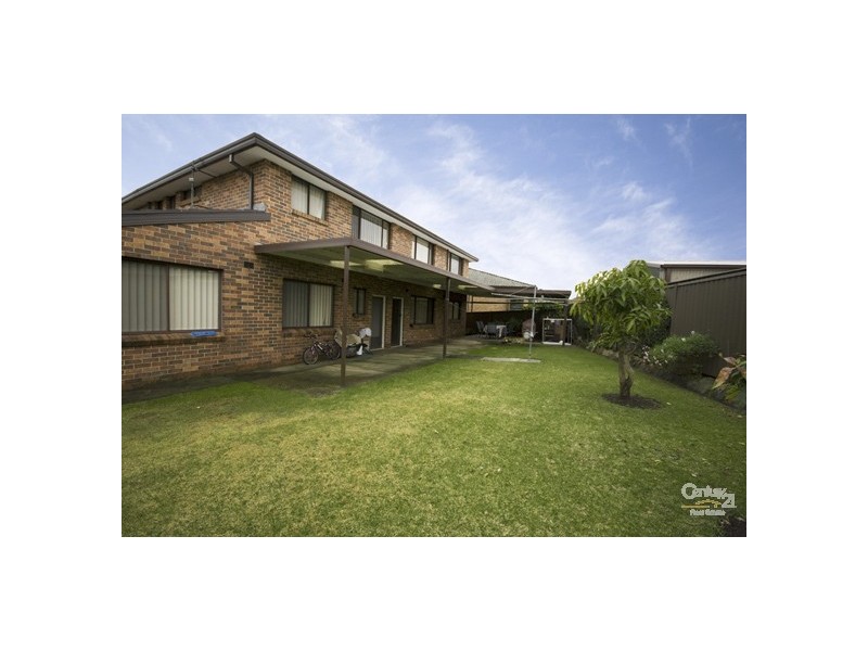 5 Kew Place, St Johns Park NSW 2176