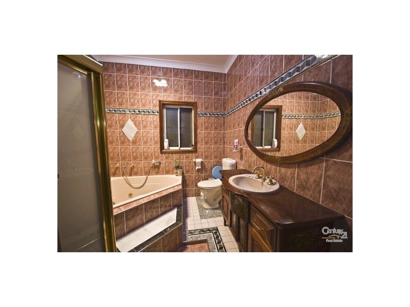 Fairfield West NSW 2165