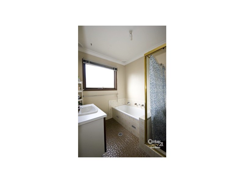 553 Smithfield Road, Greenfield Park NSW 2176