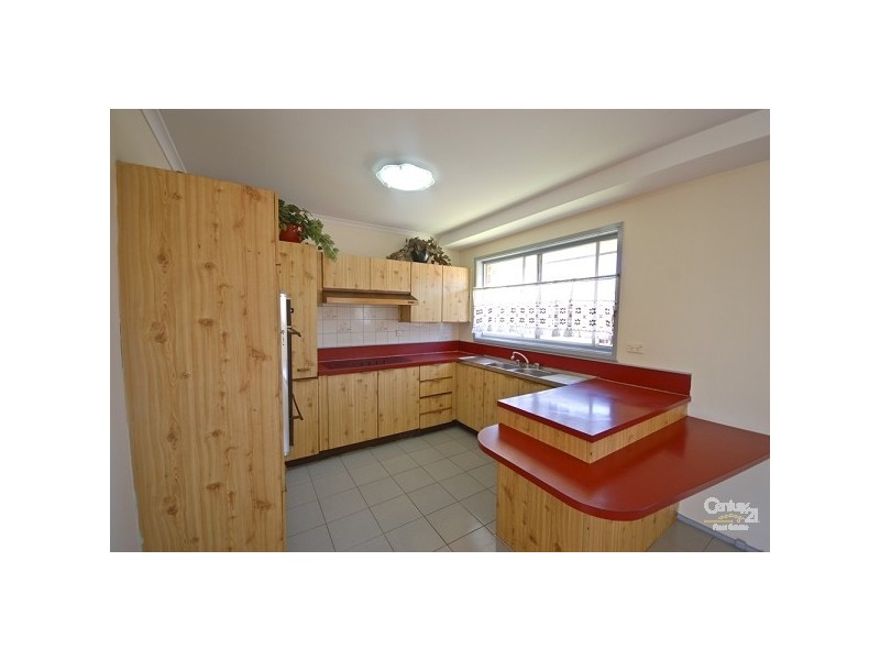 19 Tallowood Crescent, Bossley Park NSW 2176