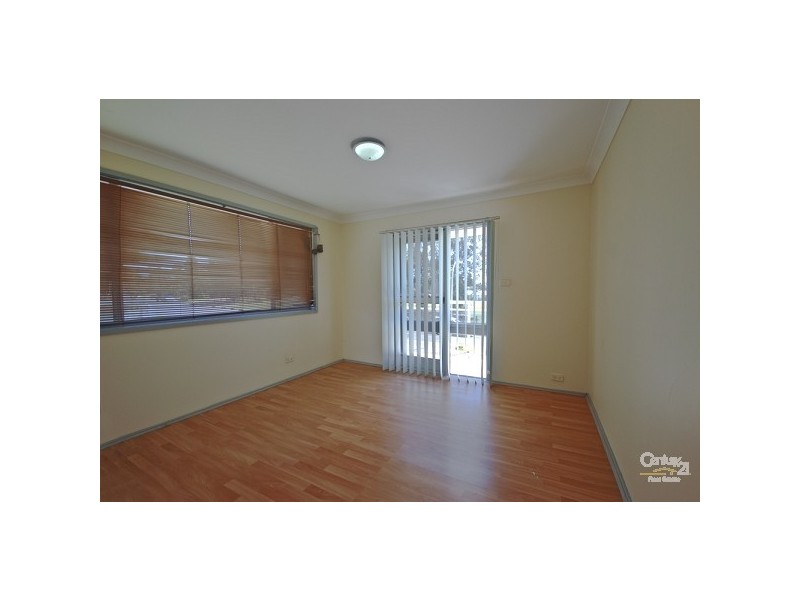 19 Tallowood Crescent, Bossley Park NSW 2176