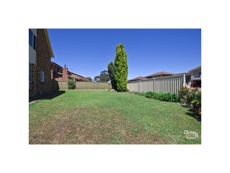 19 Tallowood Crescent, Bossley Park NSW 2176