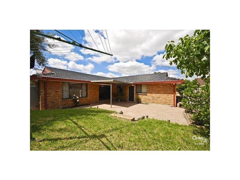 23 Prairievale Road, Bossley Park NSW 2176