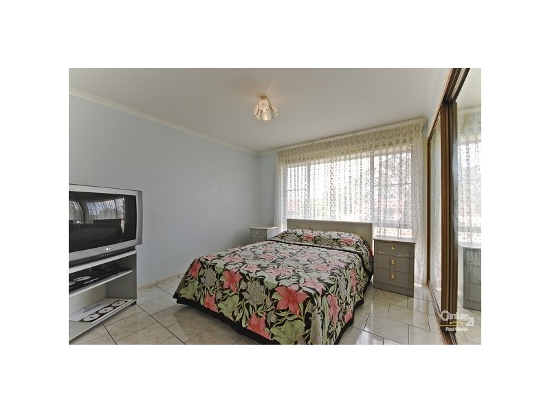 23 Prairievale Road, Bossley Park NSW 2176