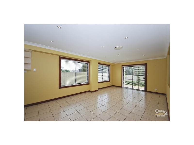 77 Boomerang Road, Edensor Park NSW 2176