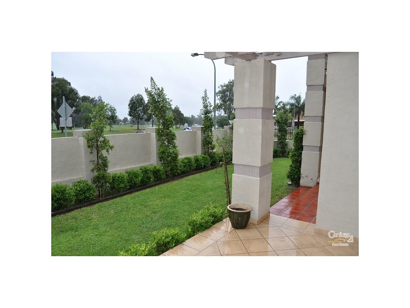 77 Boomerang Road, Edensor Park NSW 2176