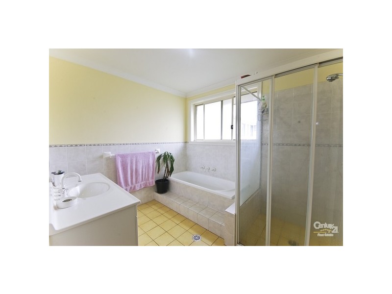 2B San Cristobal Drive, Green Valley NSW 2168