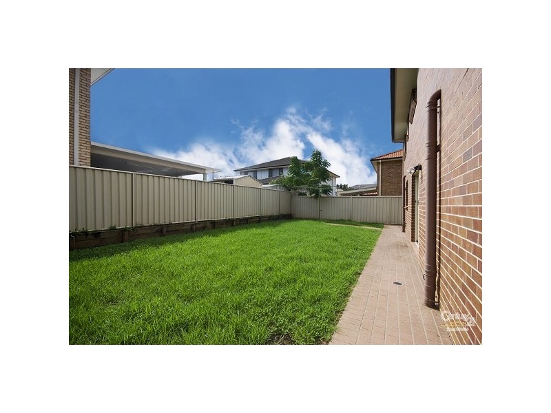 2B San Cristobal Drive, Green Valley NSW 2168