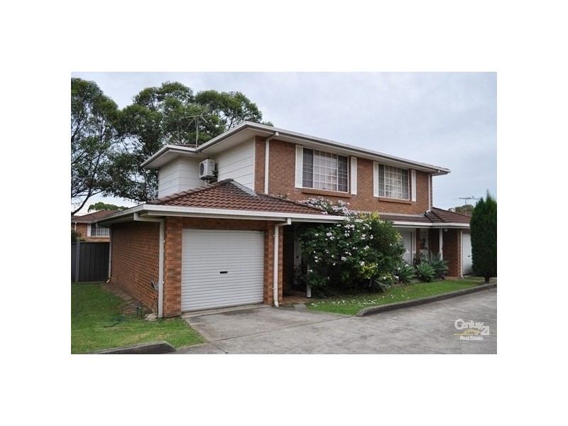 4 Jacquinot Place, Glenfield NSW 2167
