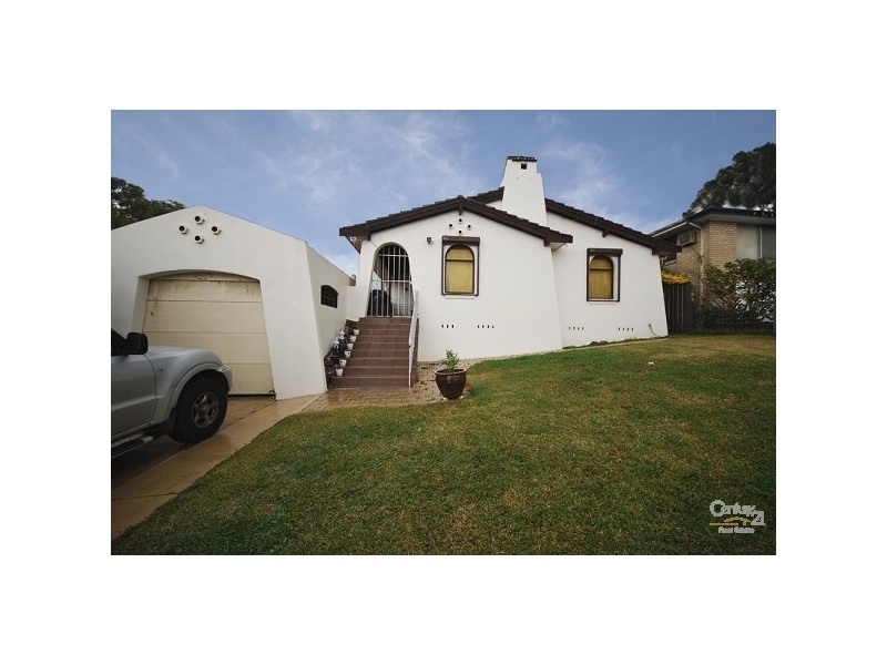 9 Stonehaven Parade, Cabramatta NSW 2166