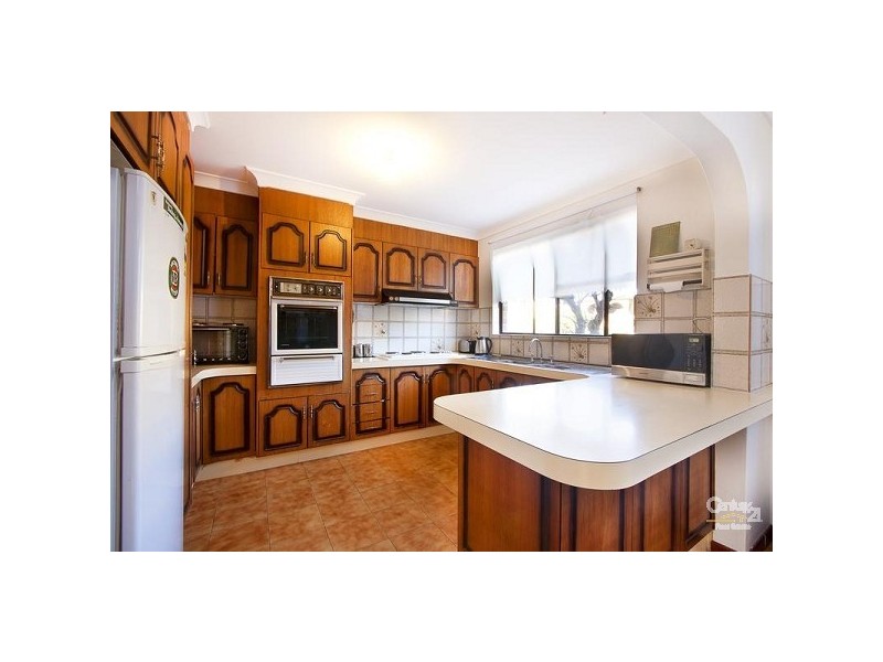 6 Broadmeadow Street, St Johns Park NSW 2176