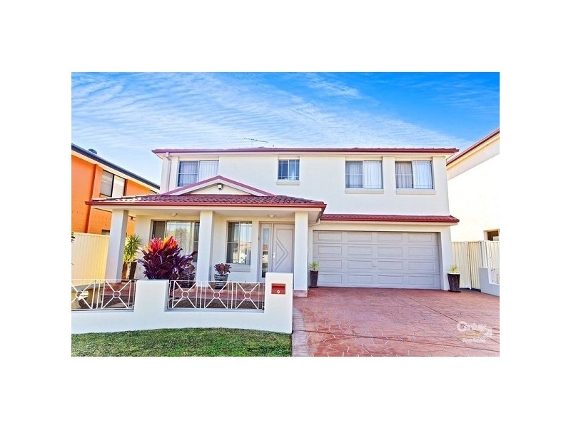 9 Bernier Way, Green Valley NSW 2168