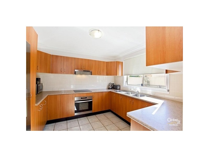 9 Bernier Way, Green Valley NSW 2168