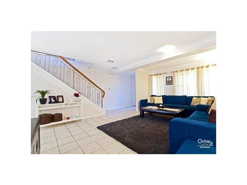 9 Bernier Way, Green Valley NSW 2168