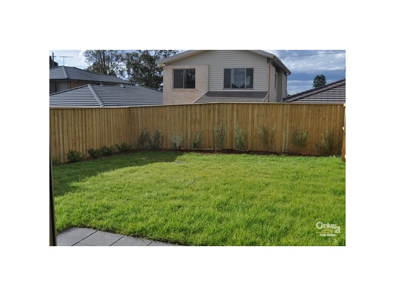 8 Reeves Crescent, Bonnyrigg NSW 2177