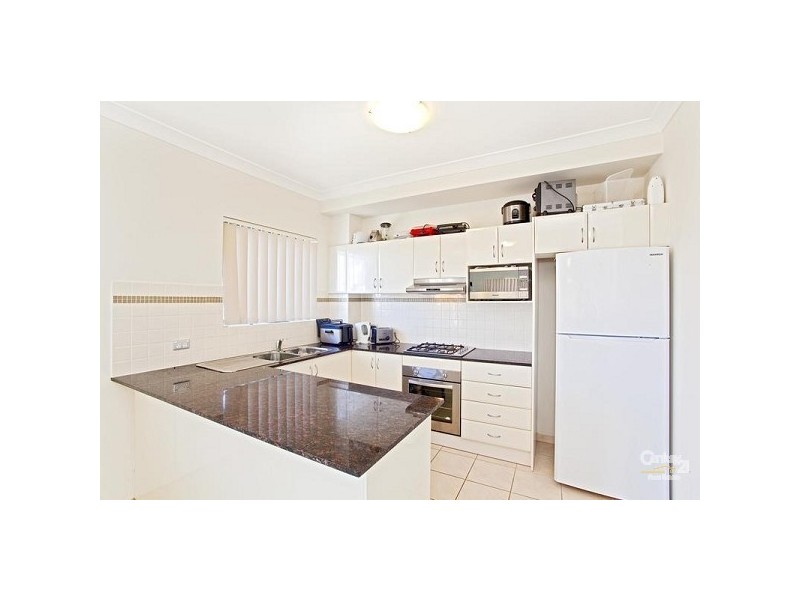 30/8-10 Browne Parade, Warwick Farm NSW 2170