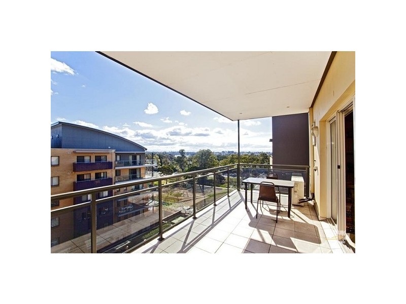 30/8-10 Browne Parade, Warwick Farm NSW 2170