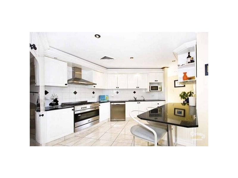 18 Busby Avenue, Edensor Park NSW 2176