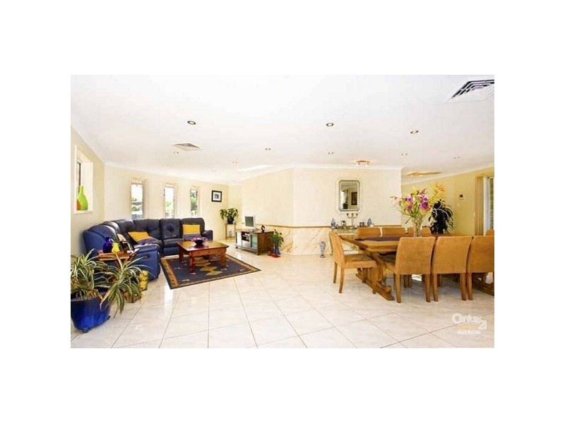 18 Busby Avenue, Edensor Park NSW 2176